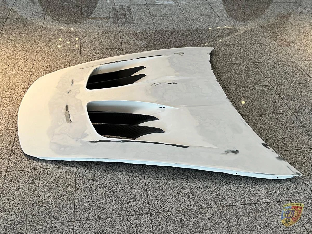 997 Haube vorn im 991 GT3 R Look Carbon für Porsche 911 – Albert Motorsport