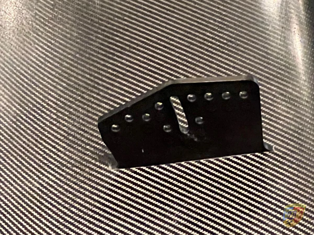 992 GT3 - Cup alettone posteriore in carbonio per Porsche 911 (appeso) | Albert Motorsport