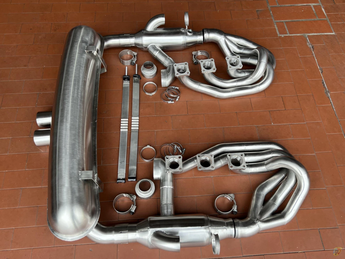 911 - 964 Carrera 3.2 - 3.6 - 3.8 Système d'échappement sport GT3 Style 2 sorties d'échappement centrales Porsche | Albert Motor