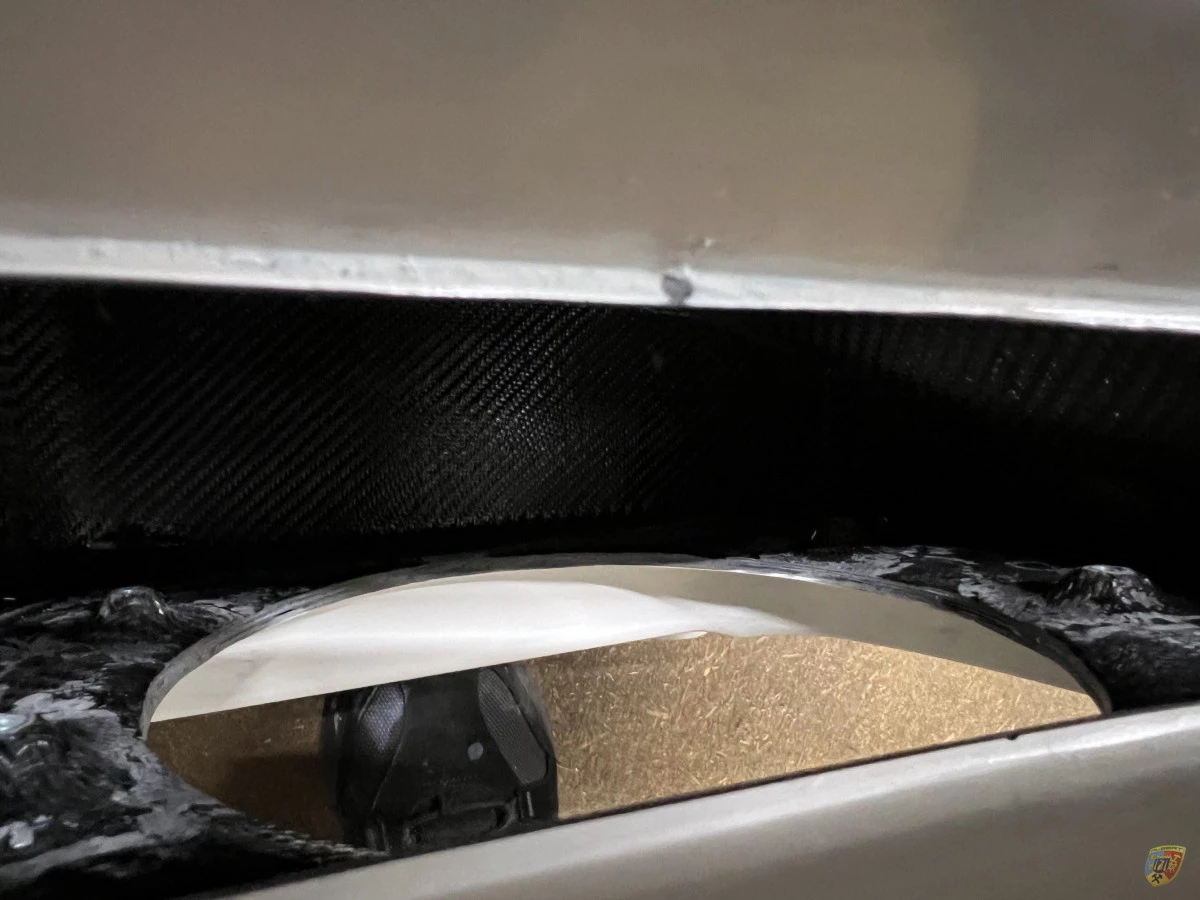 997.2 GT3 Cup rear bonnet engine cover carbon Porsche 911 – Albert Motorsport