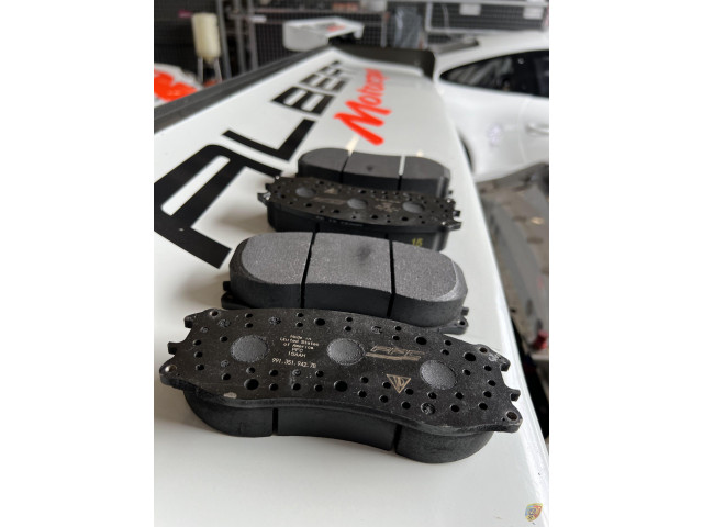 Jeu de plaquettes de frein avant 991 GT3 R (4 pièces) d'origine pour Porsche 911 2