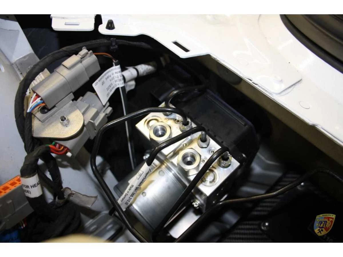 997 GT3 Cup ABS-ESP System 12-way adjustable Porsche 911 – Albert Motorsport