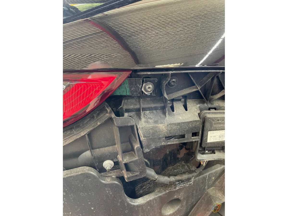 971 detachable trailer hitch for Porsche Panamera – Albert Motorsport