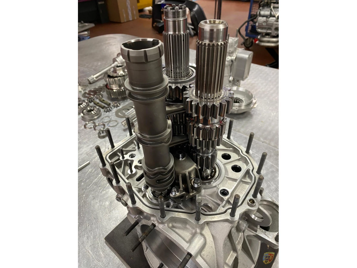 991.1 - 991.2 - Revisión y reparación de la caja de cambios del GT3 Cup Porsche 911 | Albert Motorsport