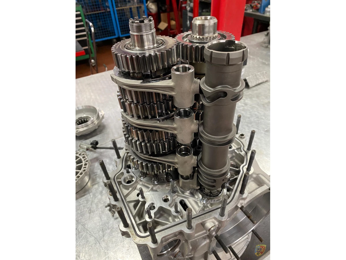 991.1 - 991.2 - Revisión y reparación de la caja de cambios del GT3 Cup Porsche 911 | Albert Motorsport