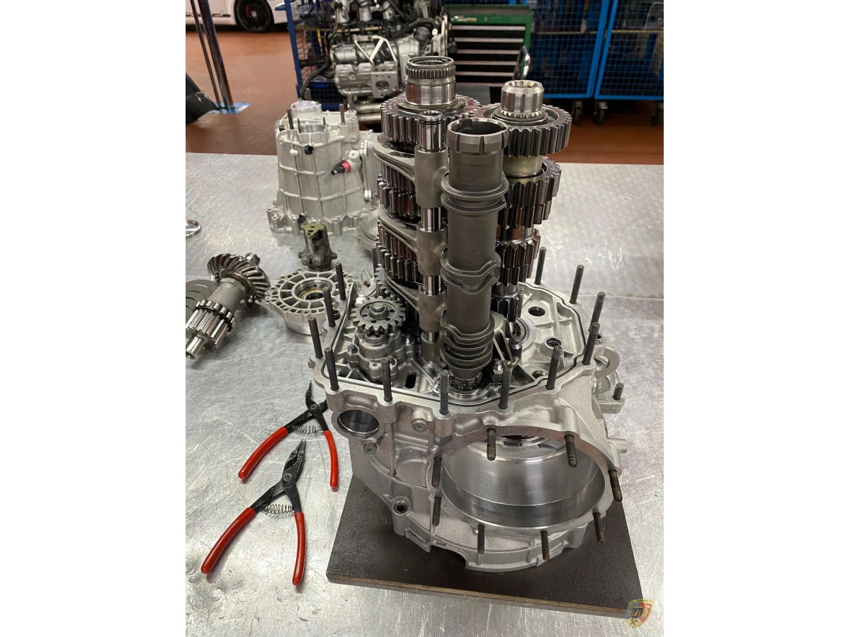 991.1 - 991.2 - GT3 Cup Getriebe Revision Reparatur Porsche 911 – Albert Motorsport