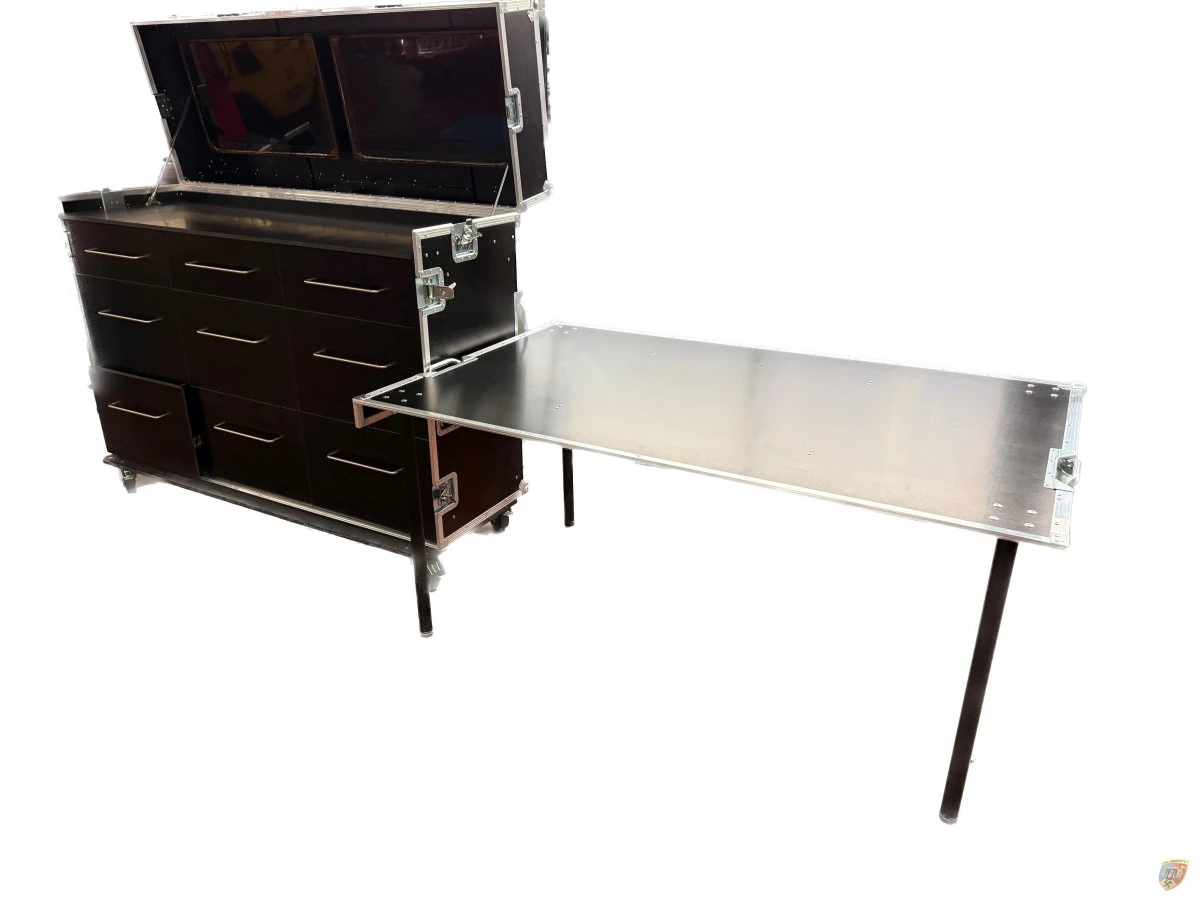 Pitbox L-Case con cassetti anche con schermi - Tipo Albert Motorsport | Albert Motorsport