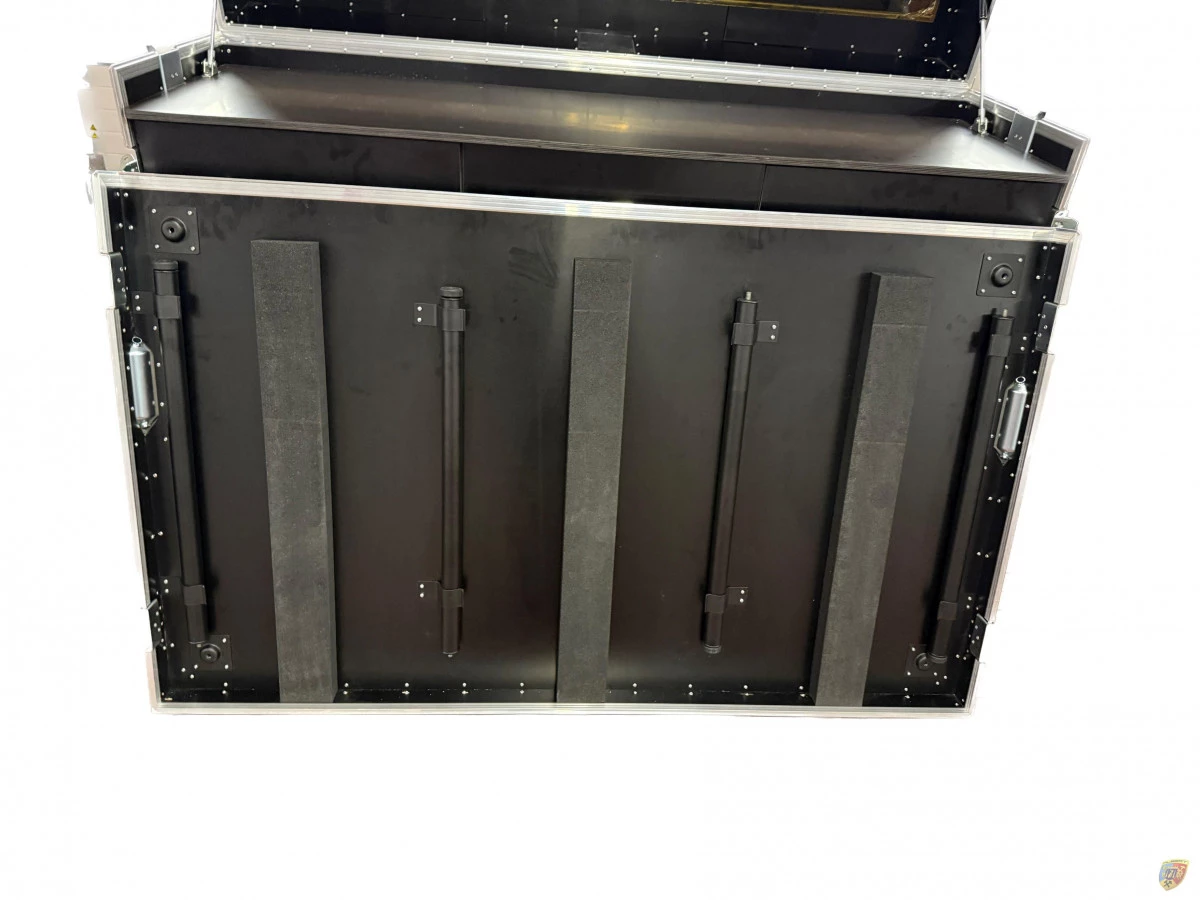 Pitbox L-Case with drawers also with screens - Type Albert Motorsport – Albert Motorsport