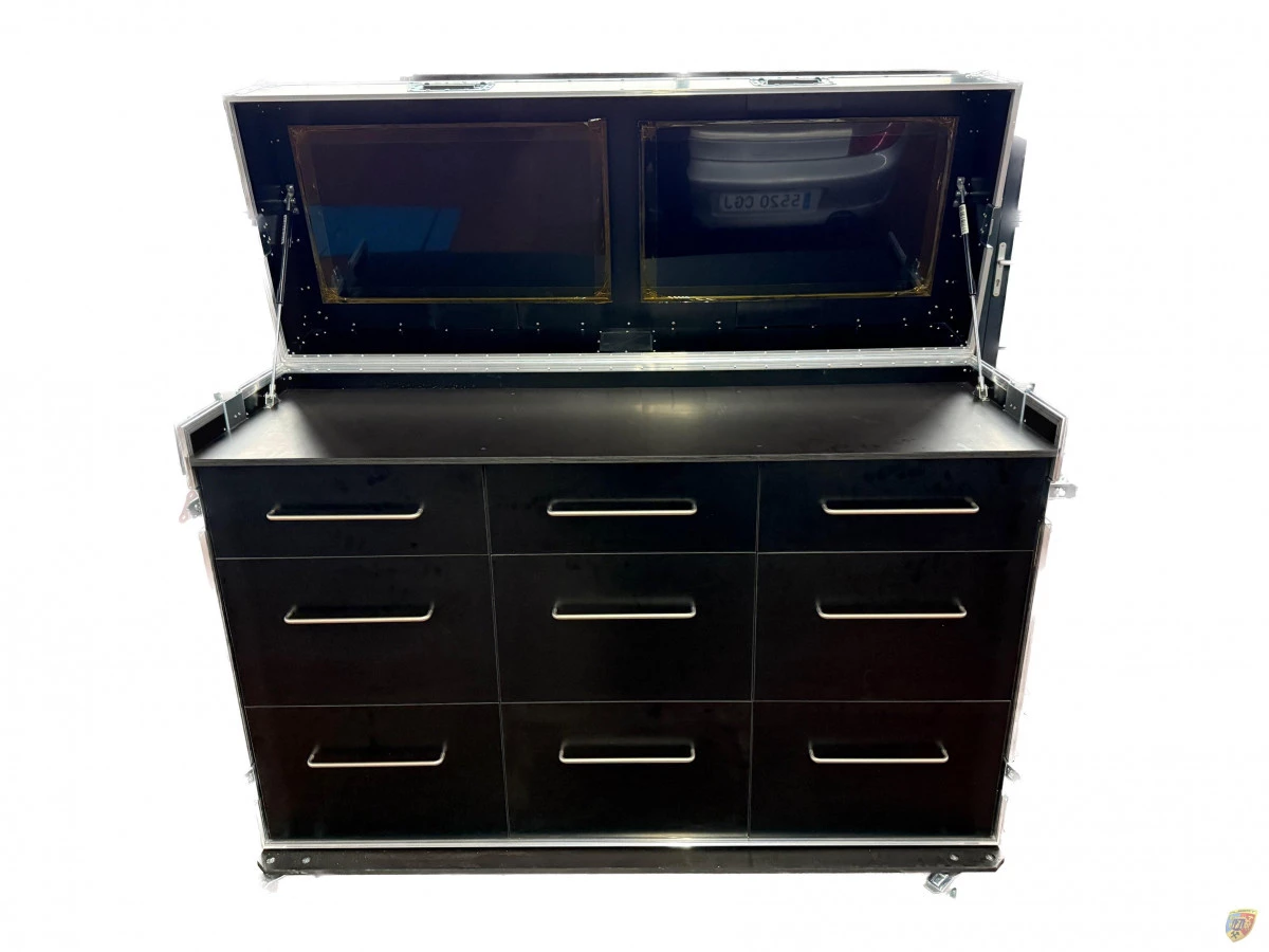 Pitbox L-Case with drawers also with screens - Type Albert Motorsport – Albert Motorsport