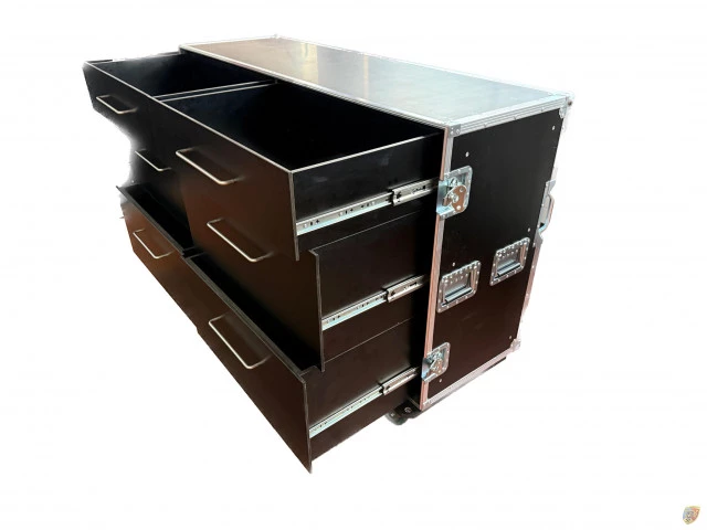 Meuble à tiroirs Flightcase pour Pitbox Race Equipment Type Albert Motorsport | Albert Motorsport