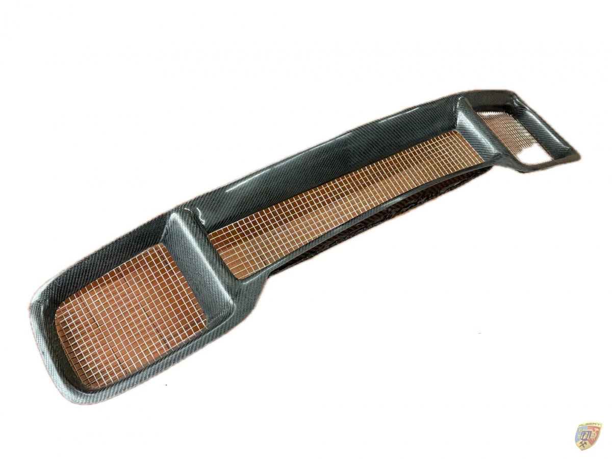 Grille de calandre en carbone pour tablier avant Porsche 911 996 GT3 R | Albert Motorsport