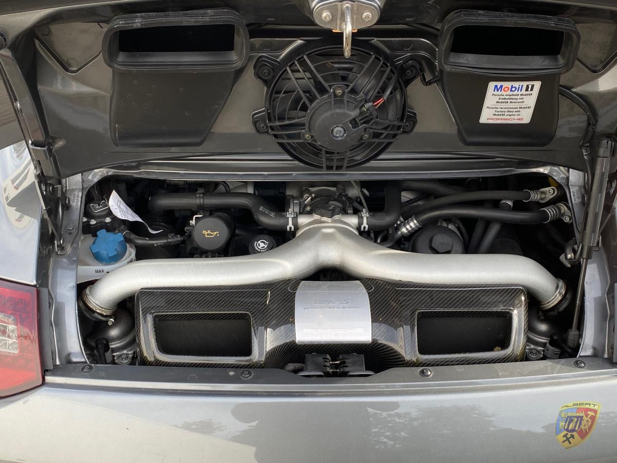 997 Turbo S modello speciale con freni PCCB e potenziamento delle prestazioni Porsche 911