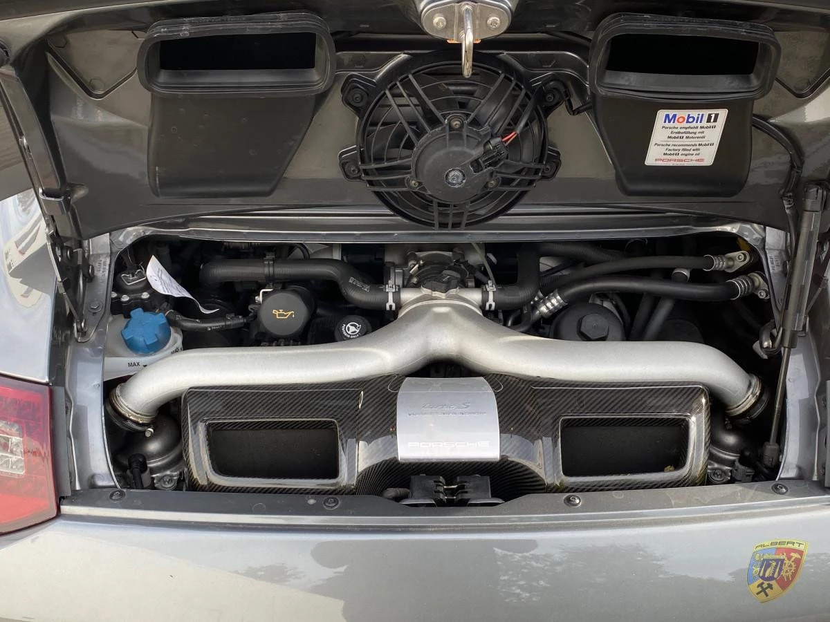 997 Turbo S modello speciale con freni PCCB e potenziamento delle prestazioni Porsche 911 | Albert Motorsport