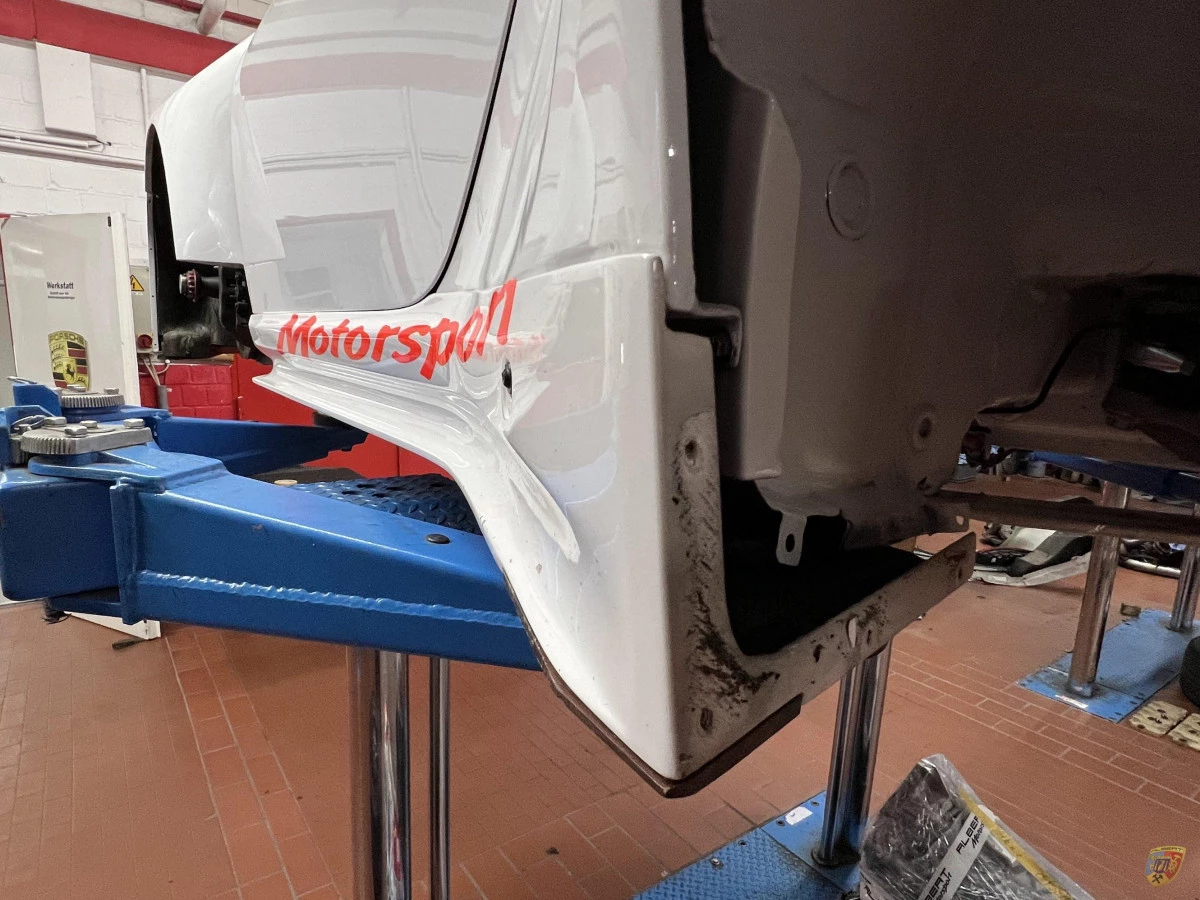 Jupes latérales en carbone pour Porsche 911 GT3 R 2013 | Albert Motorsport