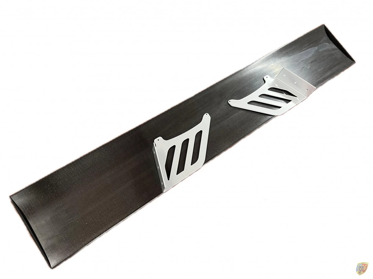 Étagère d'aile arrière en carbone 150 cm x 30 cm avec support | Albert Motorsport