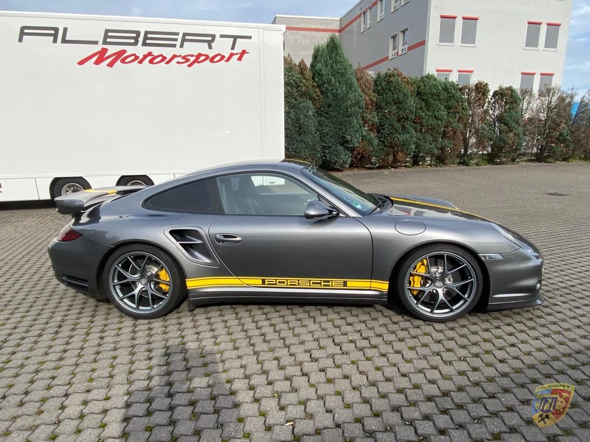 997 Turbo S modèle spécial avec freins PCCB et mise à niveau des performances Porsche 911 | Albert Motorsport