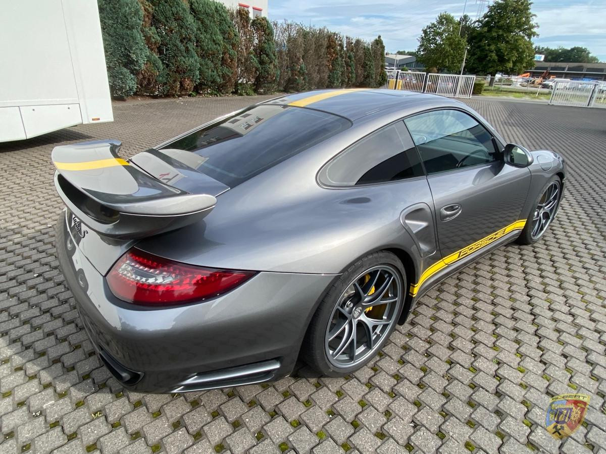 997 Turbo S modello speciale con freni PCCB e potenziamento delle prestazioni Porsche 911