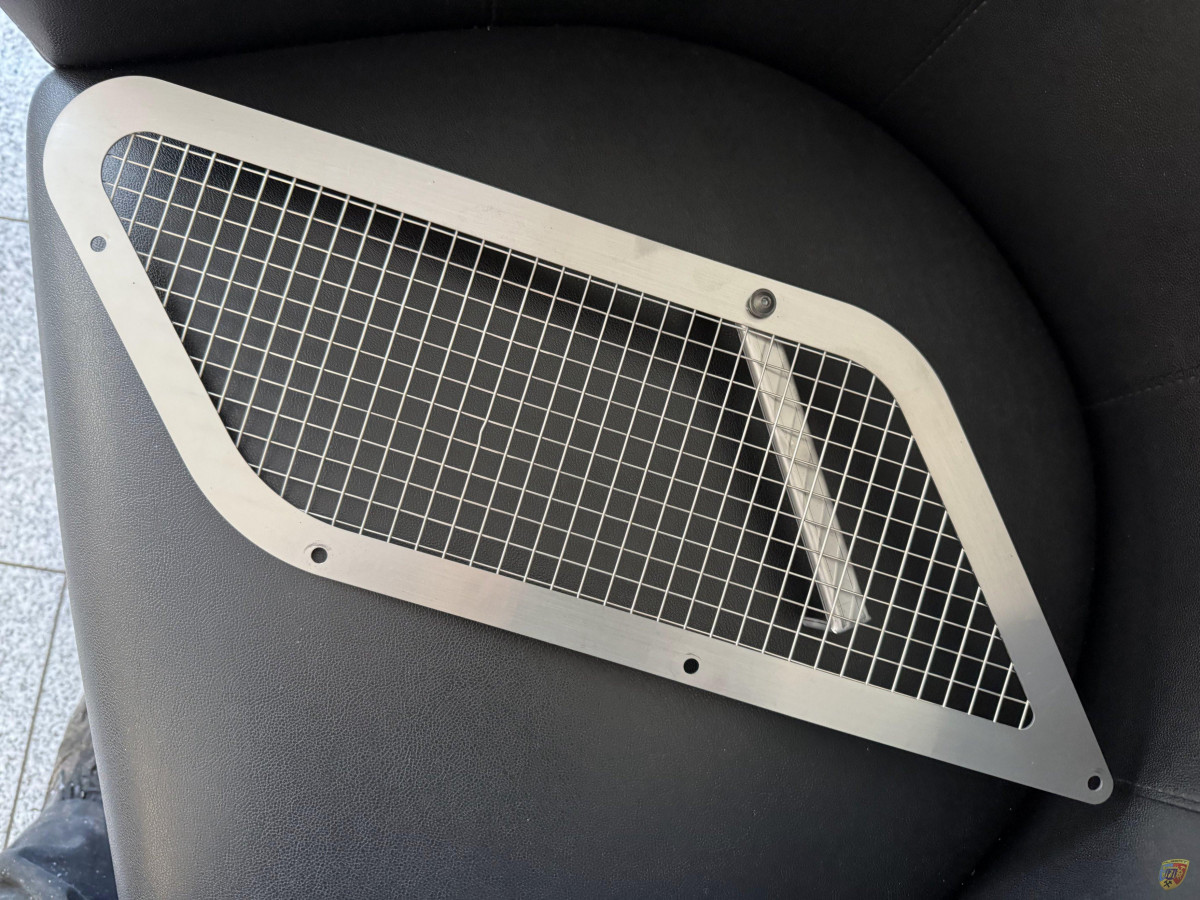 997 GT3 R rear grille set including angle for Porsche 911
