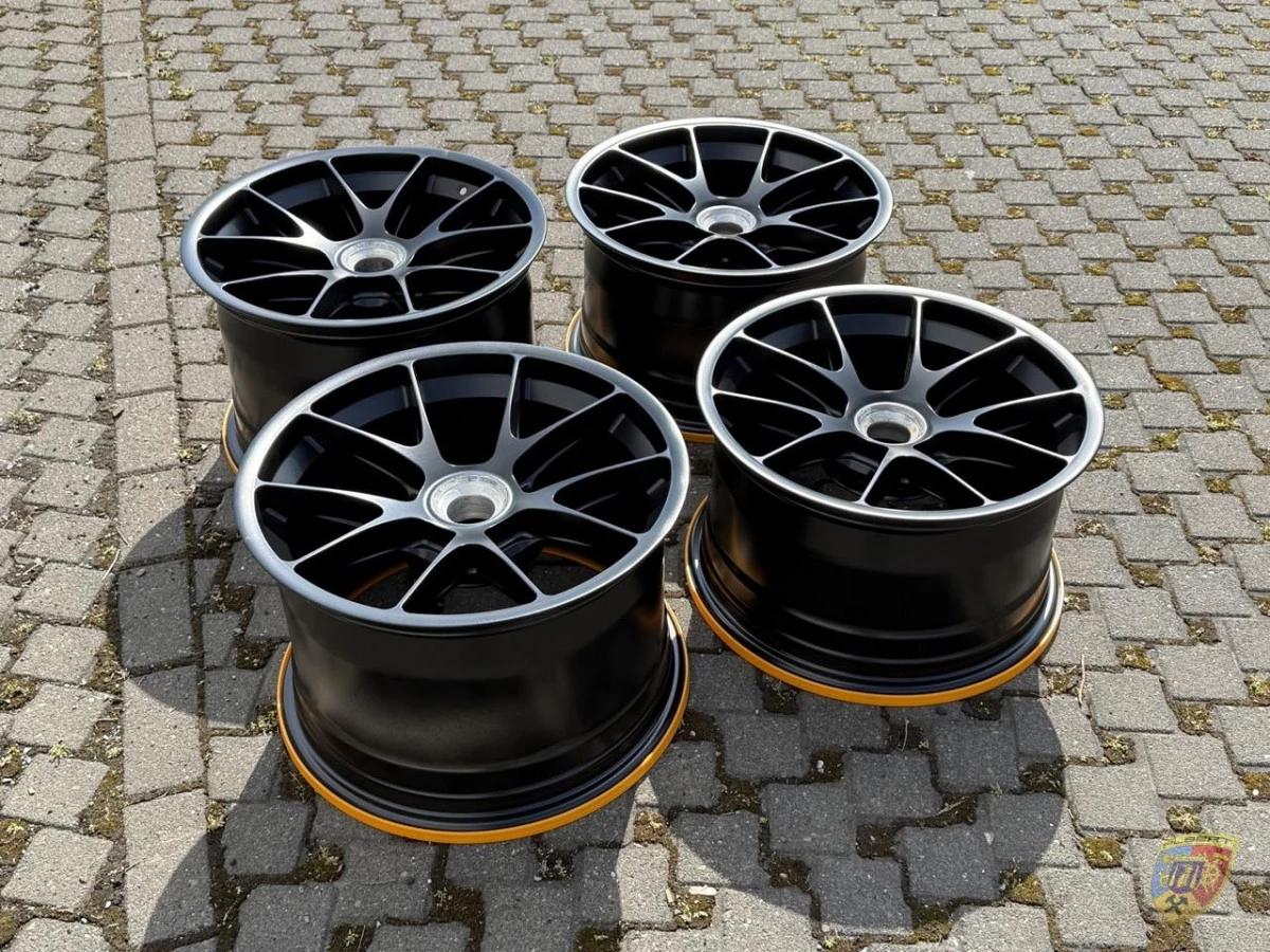 991 GT3 Cup wheel sets overhauled and newly powder-coated for Porsche 911 – Albert Motorsport