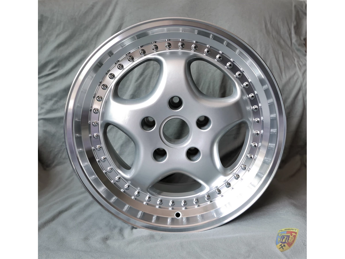 928 944 968 964 981 982 986 987 993 996 Set di cerchi Turbo Cup da 18 pollici in design a 3 pezzi per Porsche | Albert Motorspor