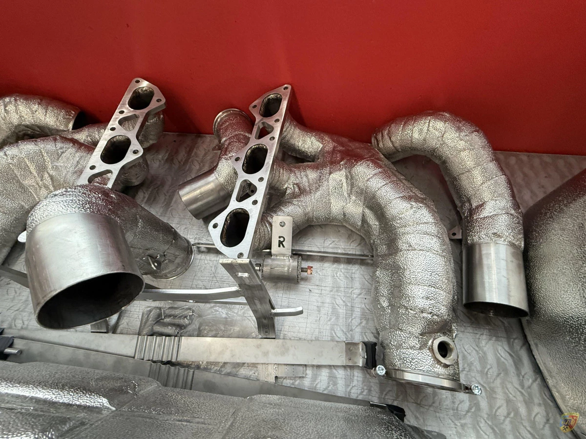 991.1 GT3 Cup Terminali di scarico sostitutivi per collettore di scarico da corsa protezione termica opzionale per Porsche 911 |