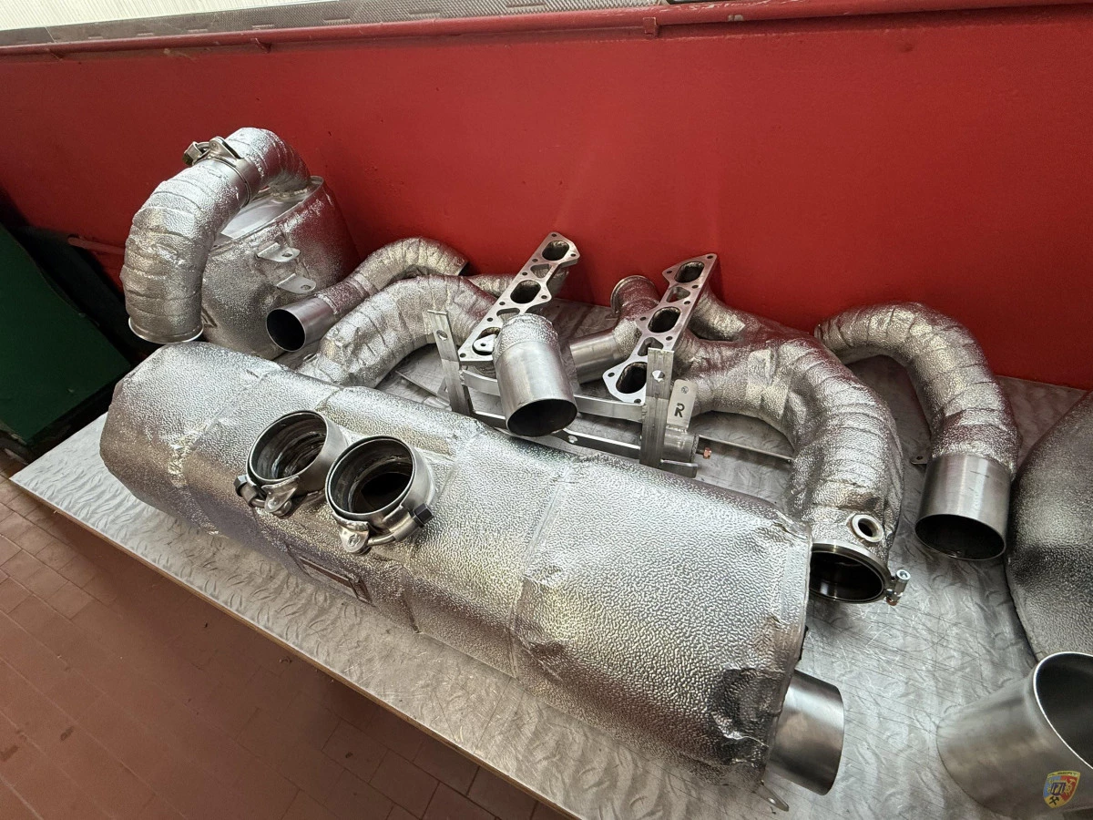 991.1 GT3 Cup Terminali di scarico sostitutivi per collettore di scarico da corsa protezione termica opzionale per Porsche 911 |