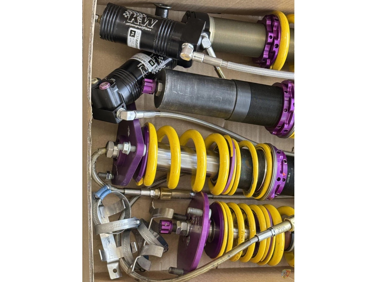 997 GT3 R shock absorber original Porsche as good as new for Porsche 911 racing car – Albert Motorsport