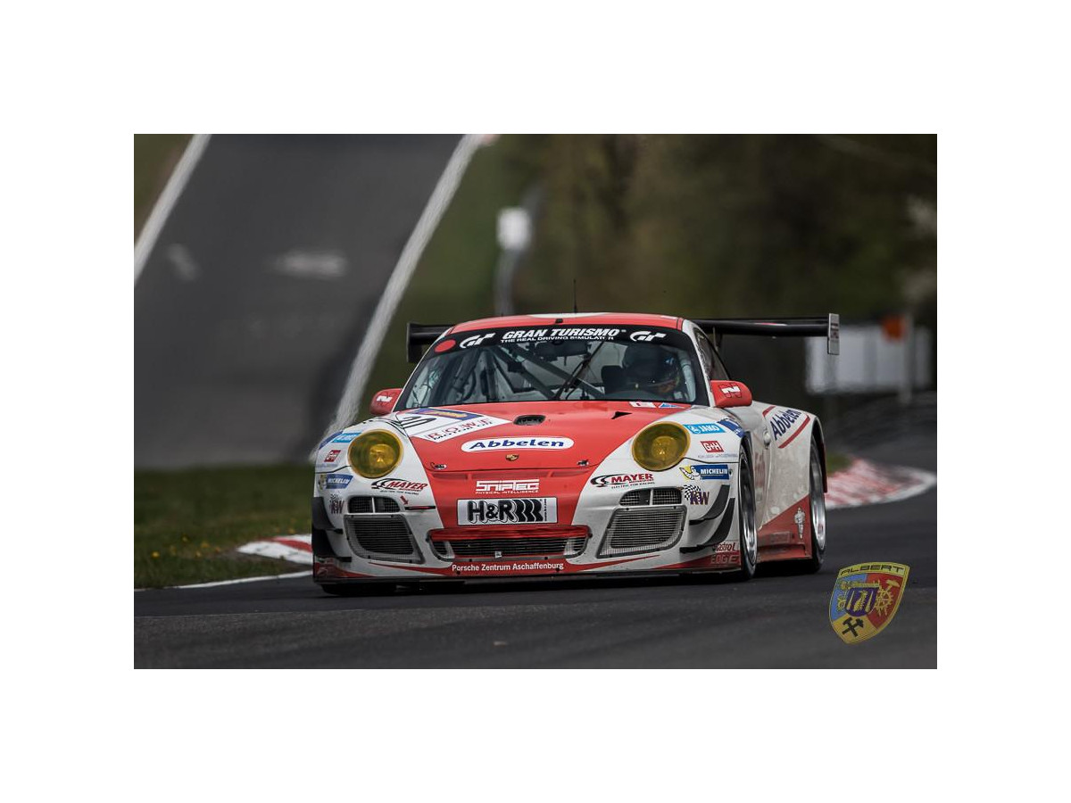 Porsche 997 GT3 R - Sabine Schmitz - Patrick Huismann - Frikadelli - di Albert Motorsport