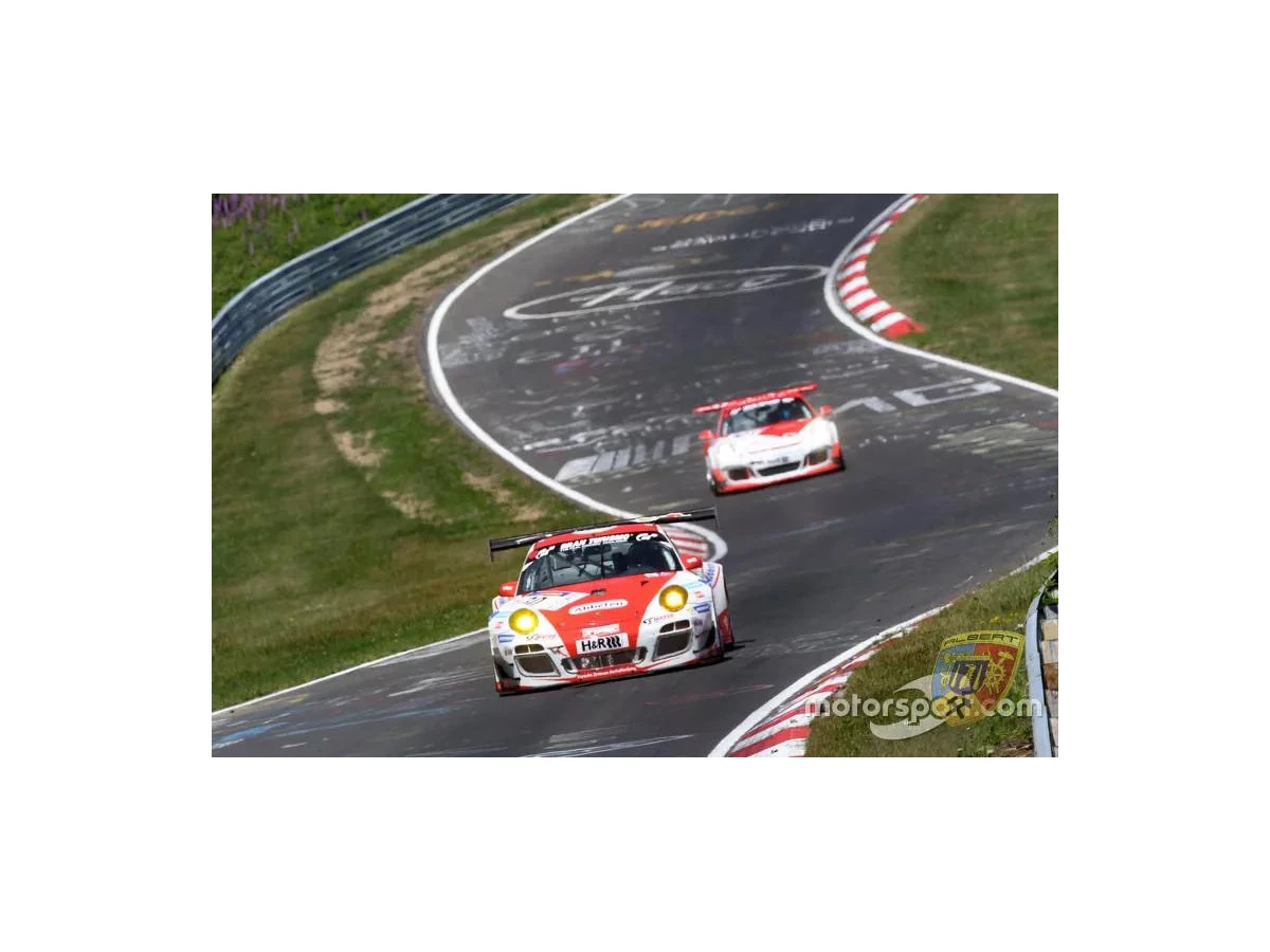 Porsche 997 GT3 R - Sabine Schmitz - Patrick Huismann - Frikadelli - di Albert Motorsport | Albert Motorsport