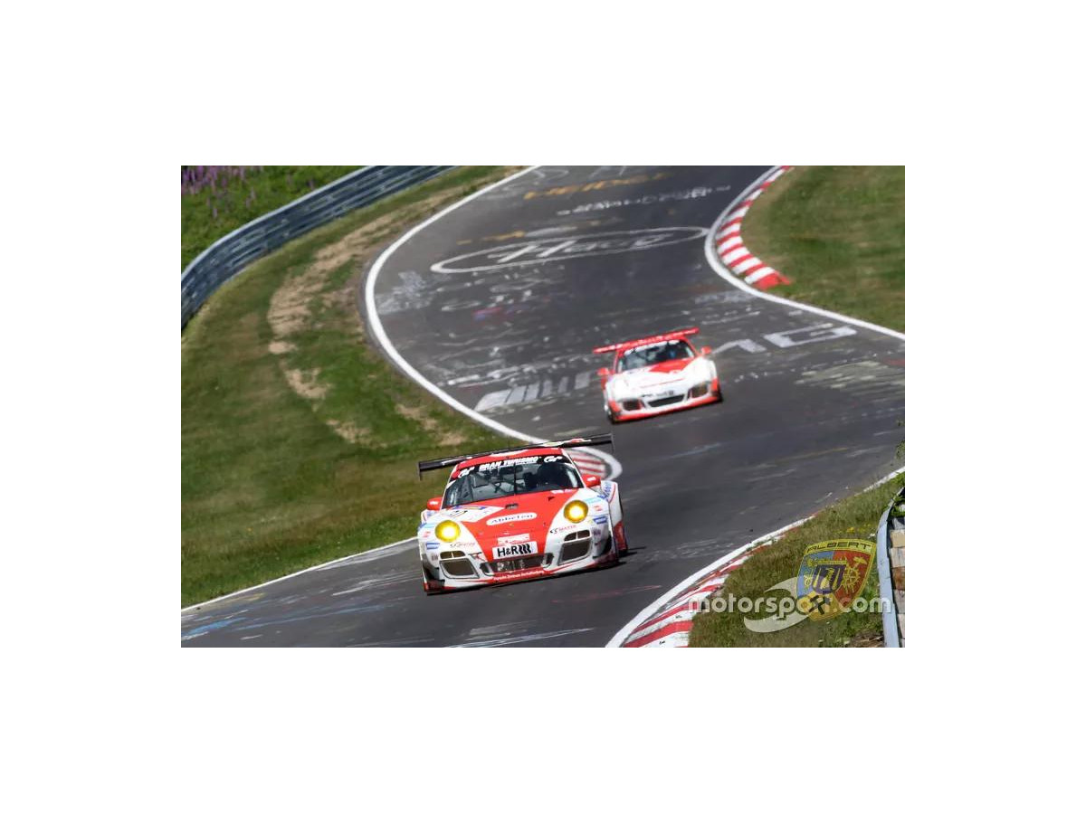 Porsche 997 GT3 R - Sabine Schmitz - Patrick Huismann - Frikadelli - por Albert Motorsport