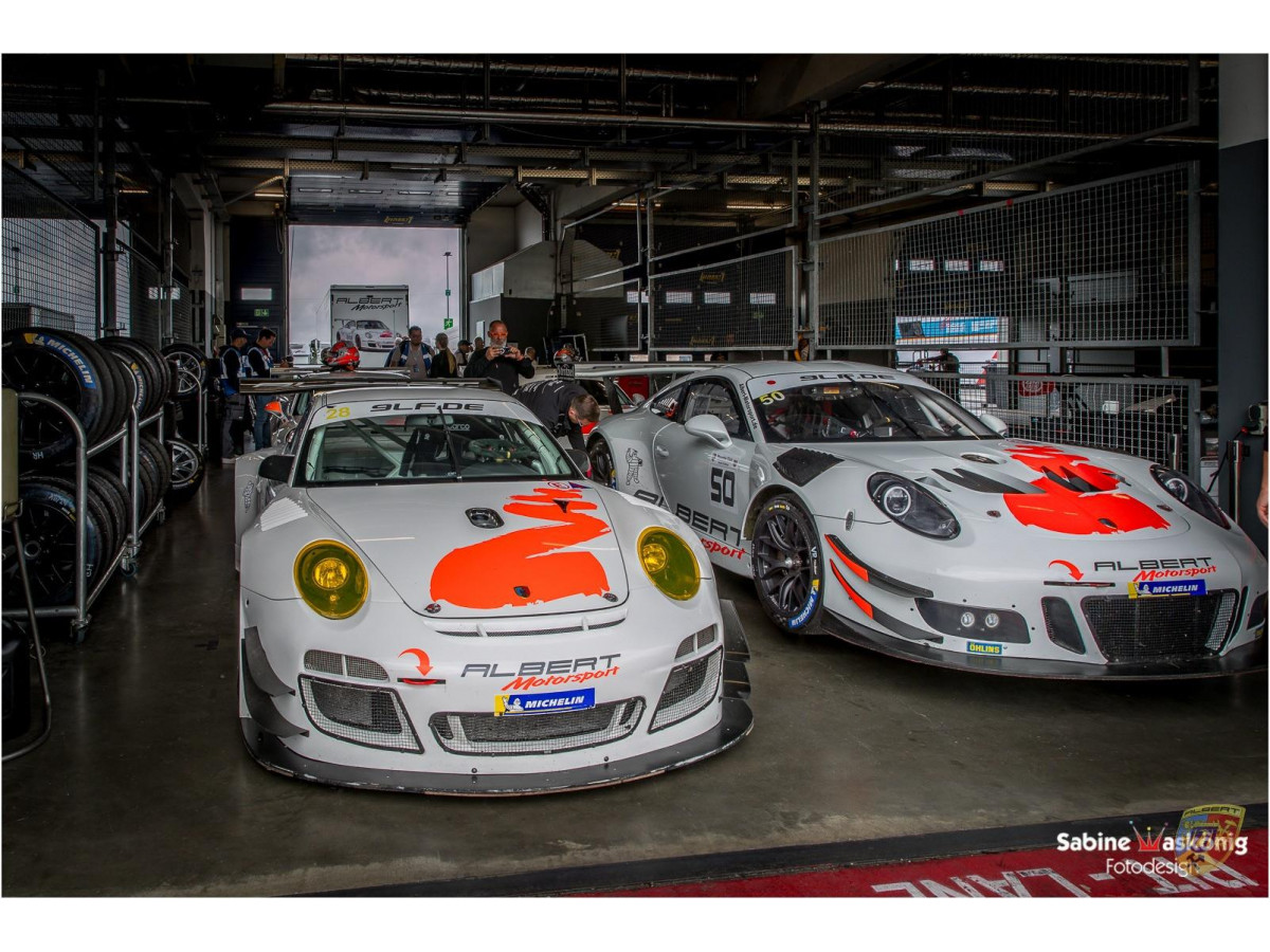 Porsche 997 GT3 R - Sabine Schmitz - Patrick Huismann - Frikadelli - by Albert Motorsport
