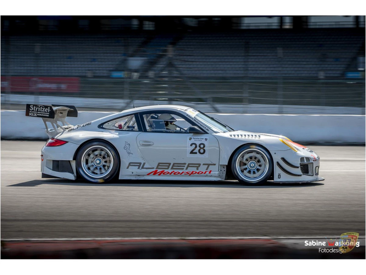 Porsche 997 GT3 R - Sabine Schmitz - Patrick Huismann - Frikadelli - by Albert Motorsport – Albert Motorsport