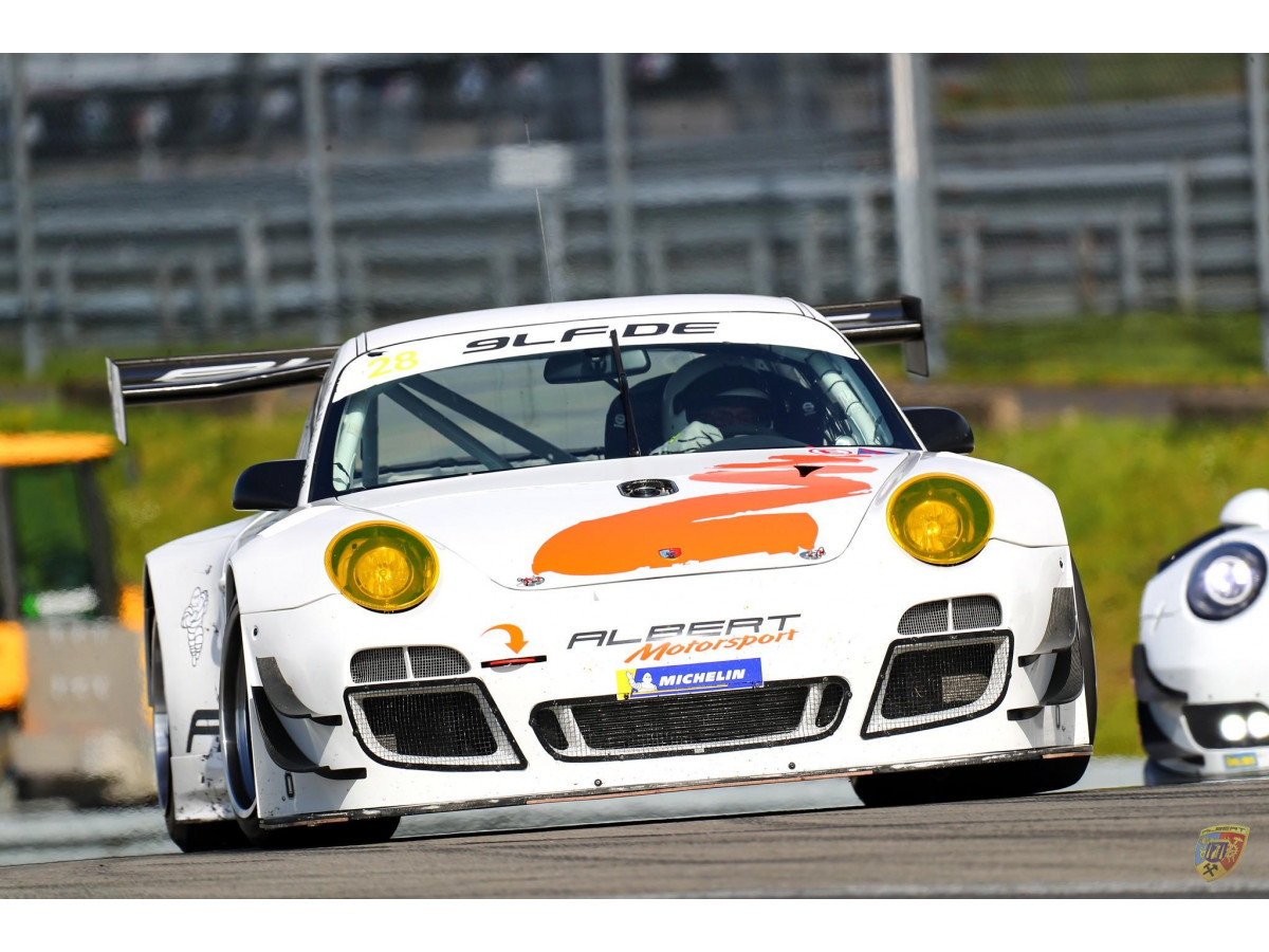 Porsche 997 GT3 R - Sabine Schmitz - Patrick Huismann - Frikadelli - by Albert Motorsport