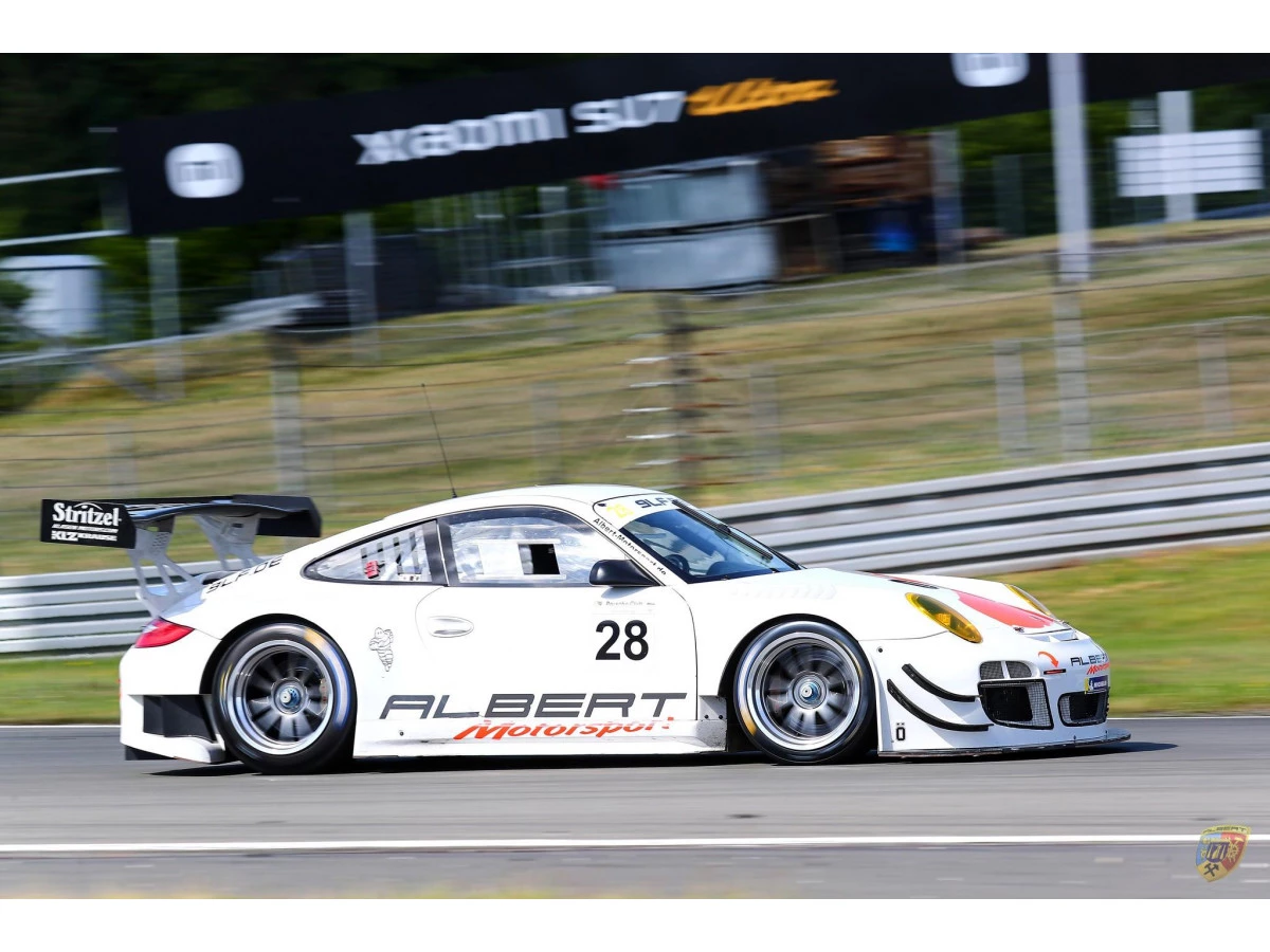 Porsche 997 GT3 R - Sabine Schmitz - Patrick Huismann - Frikadelli - by Albert Motorsport – Albert Motorsport
