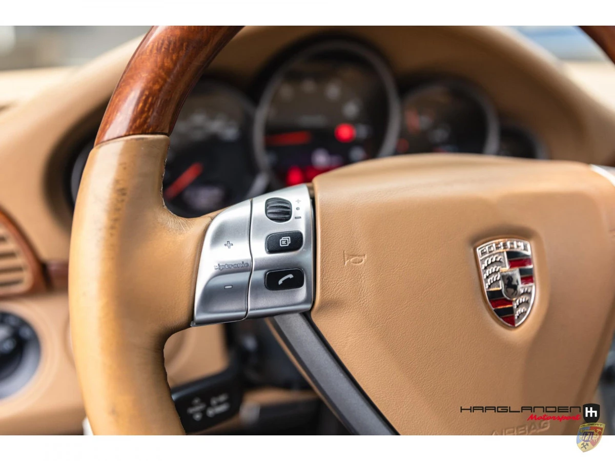 Porsche 911 (997) Carrera 4 Cabriolet – Tiptronic – Motore nuovo – Garanzia di 2 anni | Albert Motorsport