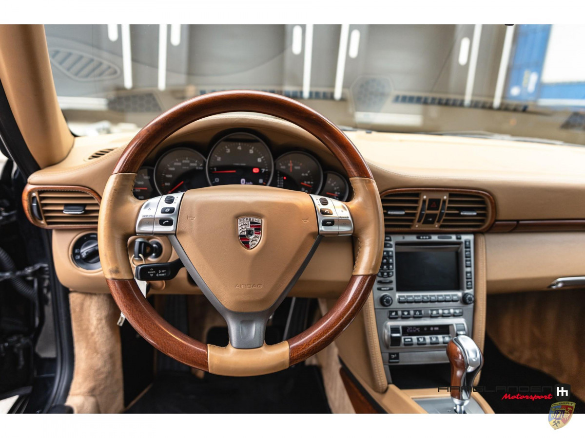 Porsche 911 (997) Carrera 4 Cabriolet – Tiptronic – New engine – 2-year warranty