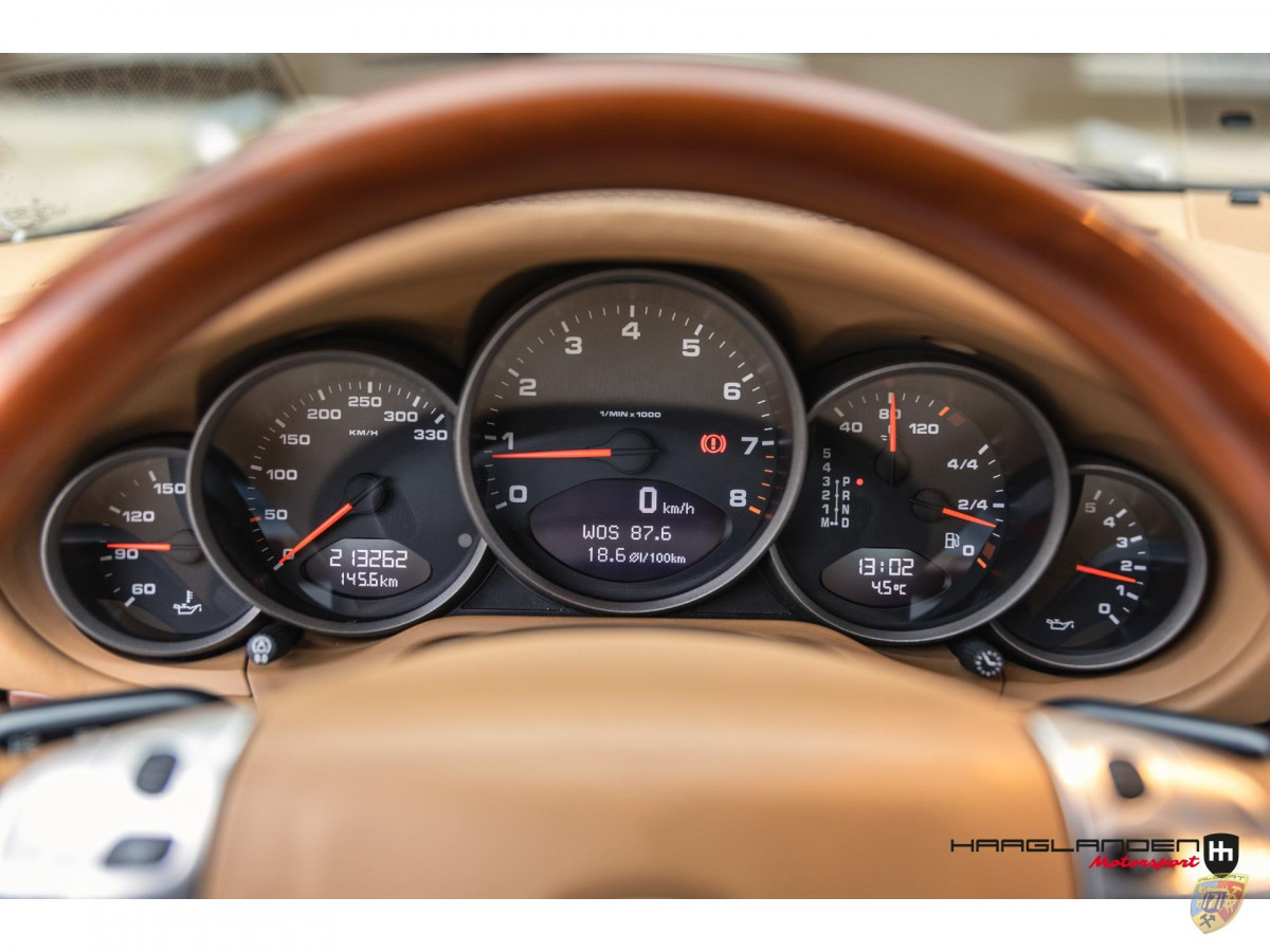 Porsche 911 (997) Carrera 4 Cabriolet – Tiptronic – New engine – 2-year warranty