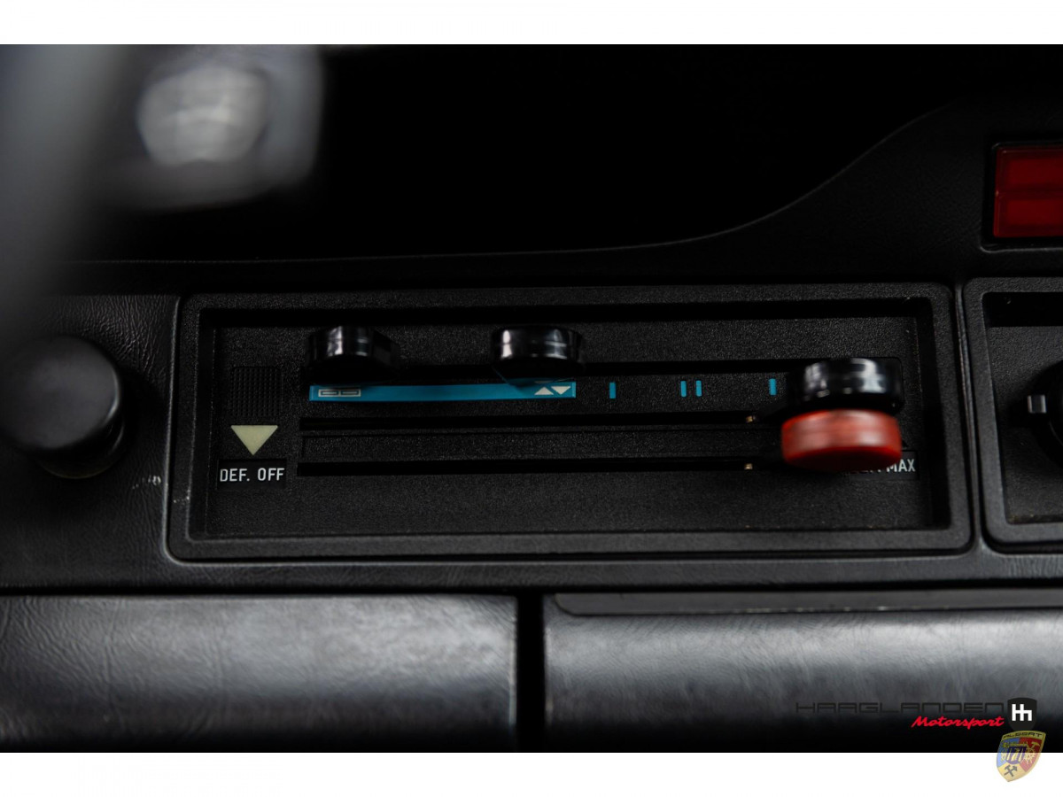 Porsche 911 Carrera 3.0 Coupé (modèle G)