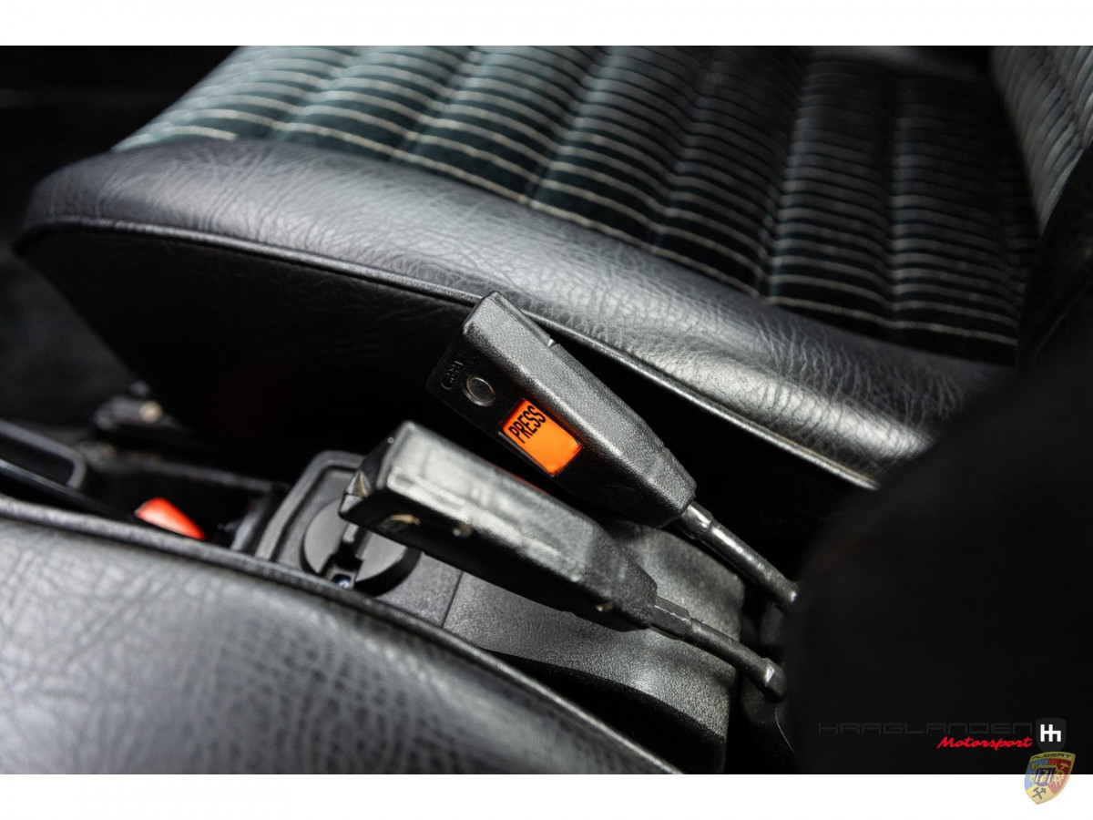 Porsche 911 Carrera 3.0 Coupé (G-Model)