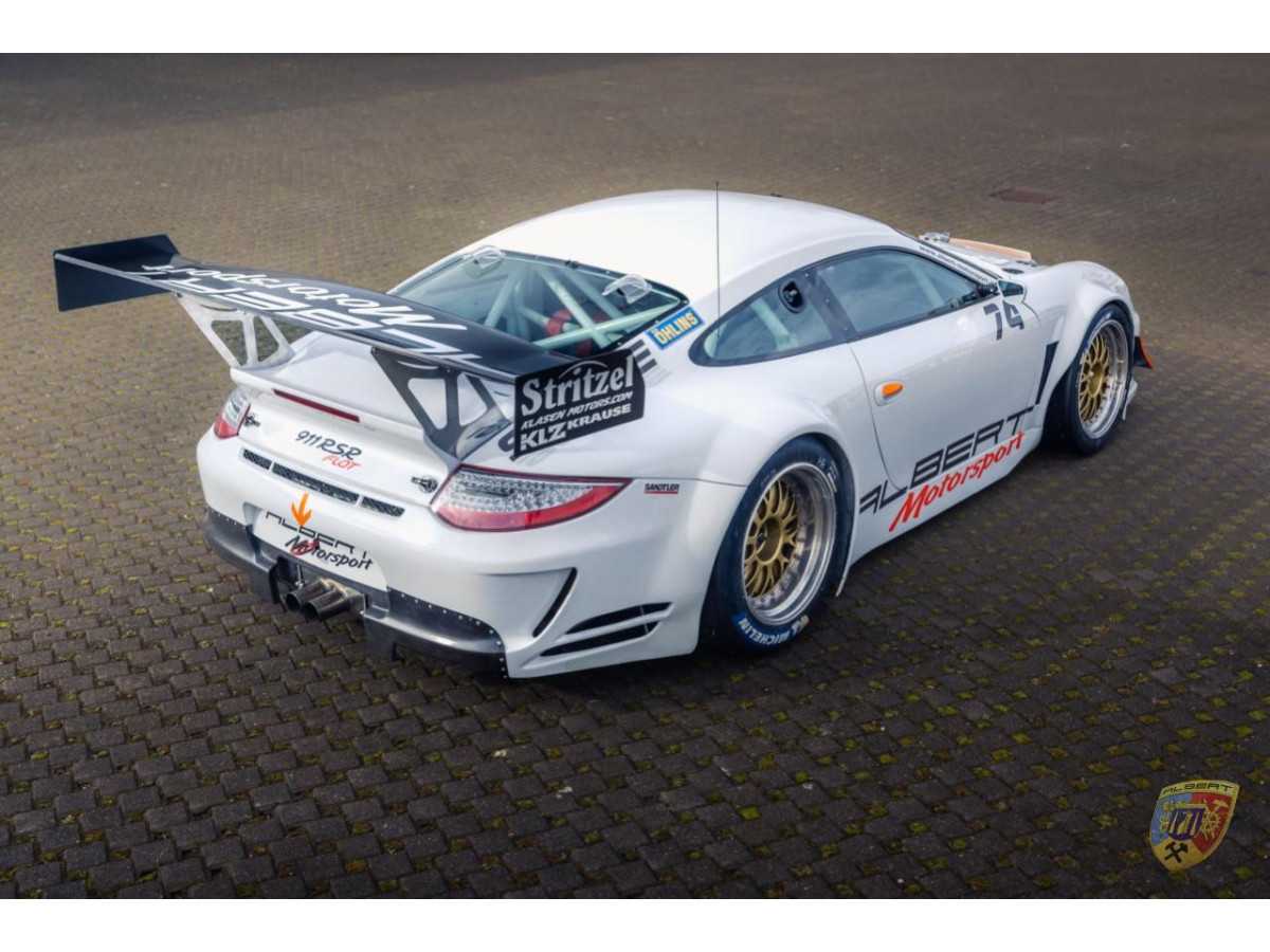 997 RSR Carrocería plana con tecnología Cup, sin motor ni caja de cambios