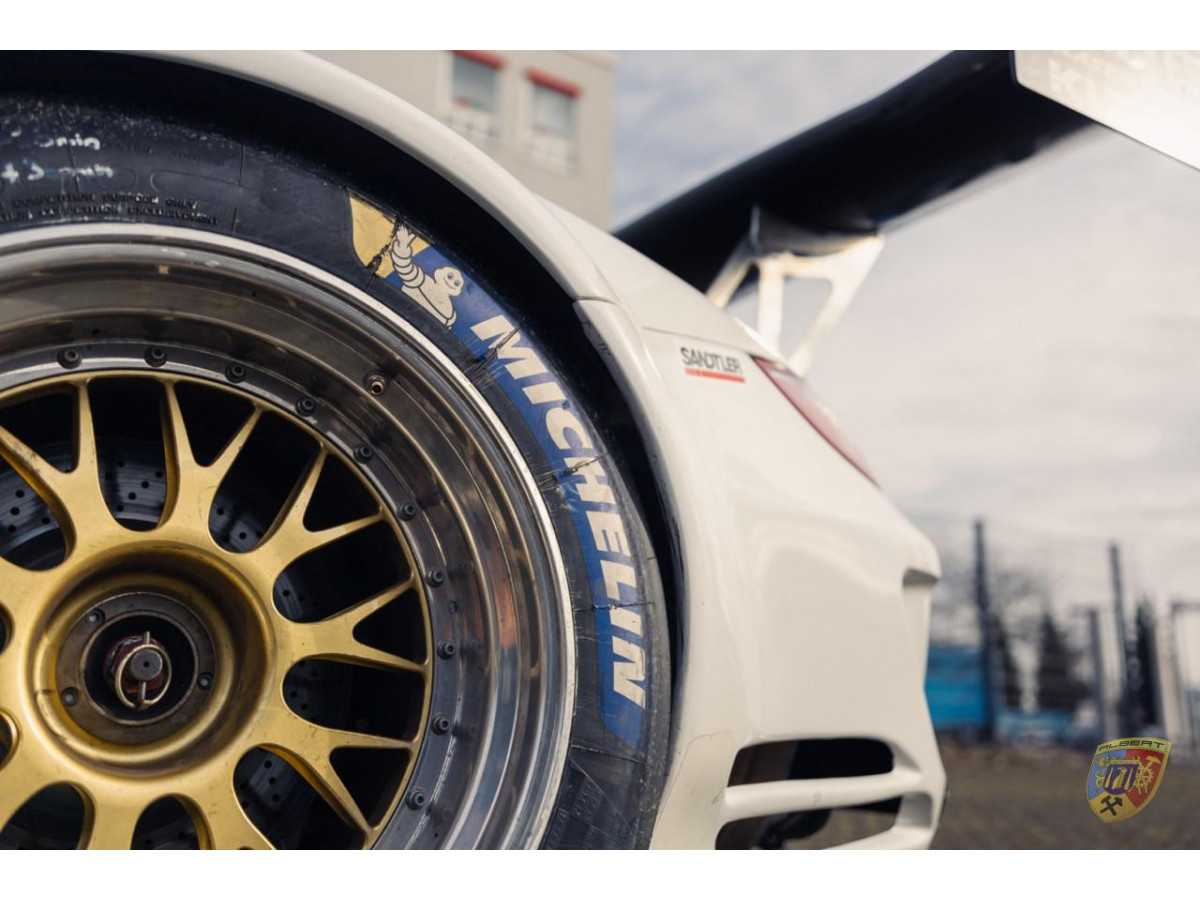 997 RSR Flat Karosserie mit Cup Technik ohne Motor und Getriebe