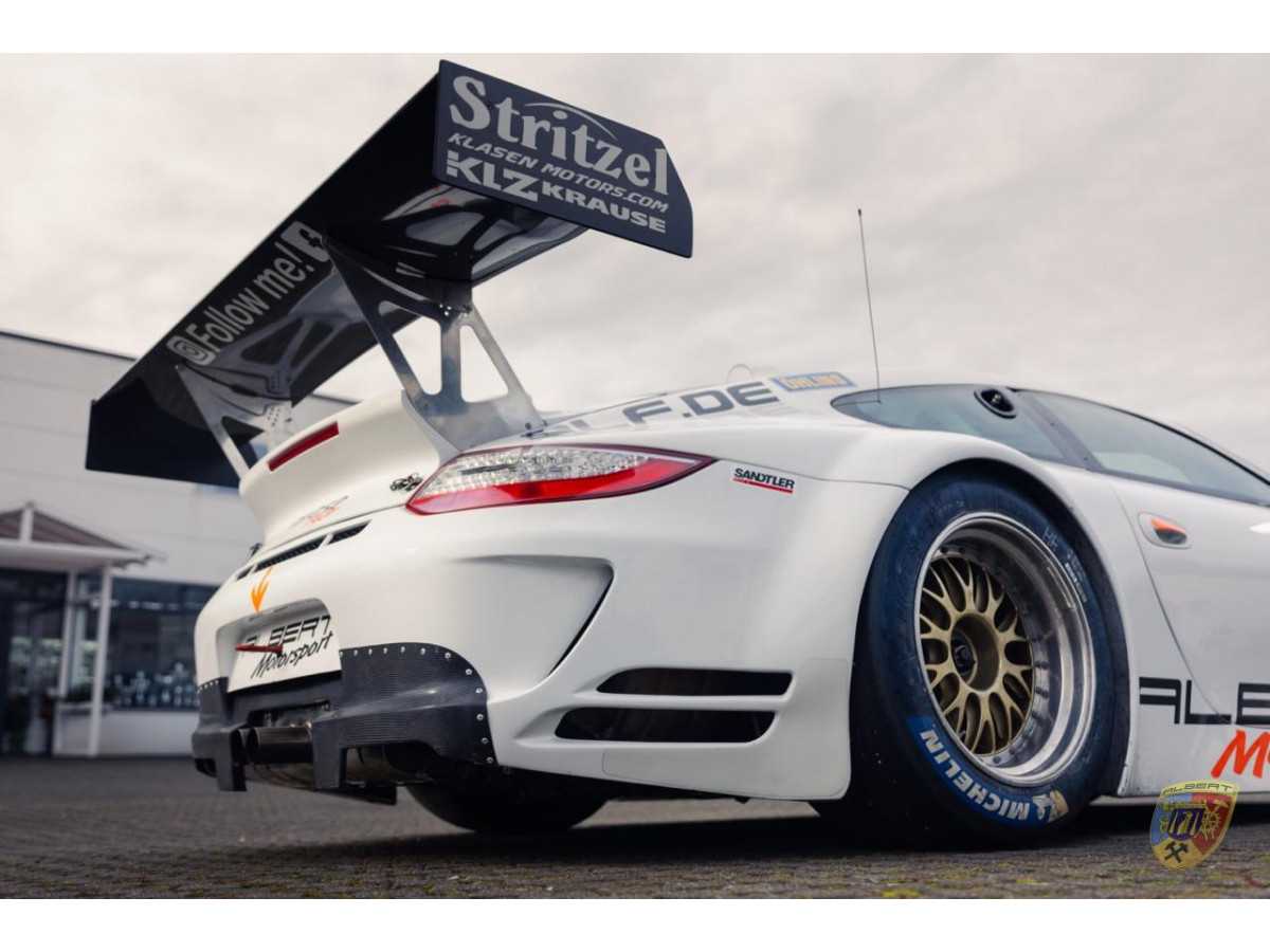 997 RSR Carrocería plana con tecnología Cup, sin motor ni caja de cambios