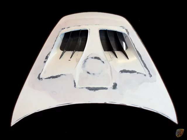 997 Haube vorn im 991 GT3 R Look Carbon für Porsche 911 – Albert Motorsport