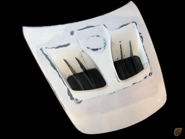 997 Haube vorn im 991 GT3 R Look Carbon für Porsche 911 – Albert Motorsport