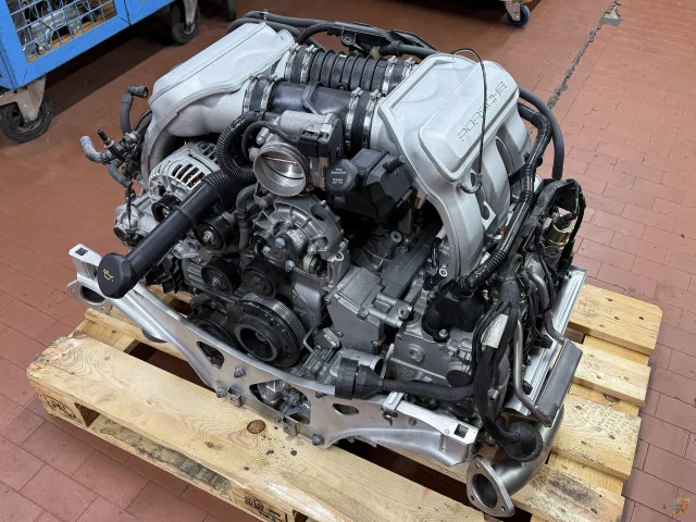 Motore 997 Carrera 4S, completamente ricostruito con garanzia di 24 mesi per Porsche 911 | Albert Motorsport