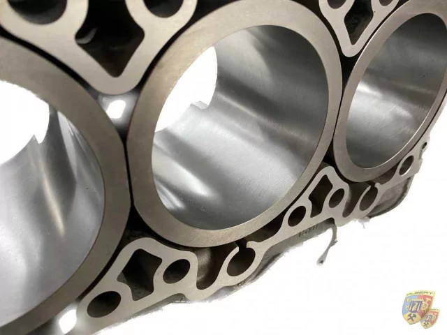 Motore 997 Carrera 4S, completamente ricostruito con garanzia di 24 mesi per Porsche 911 | Albert Motorsport