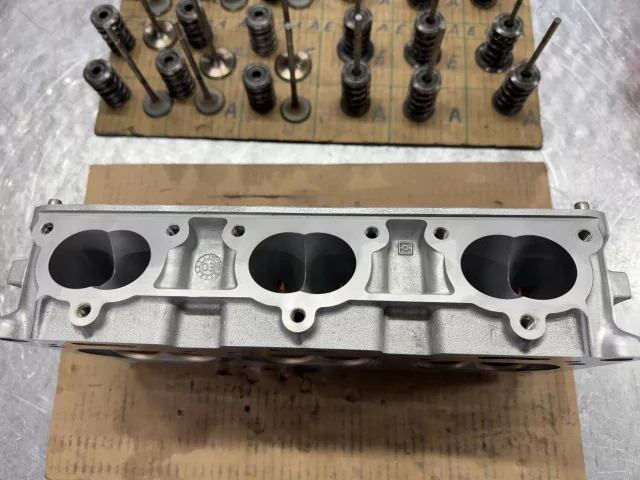 996 GT3 R - RSR 2 culatas revisadas válvulas de titanio Porsche 911 | Albert Motorsport