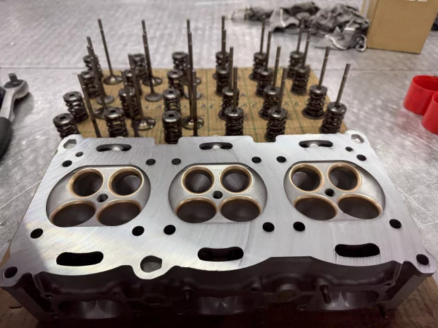 996 GT3 R - RSR 2 culatas revisadas válvulas de titanio Porsche 911 | Albert Motorsport