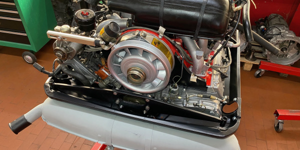 How does the AI evaluate the Porsche engine repairs by Albert Motorsport?