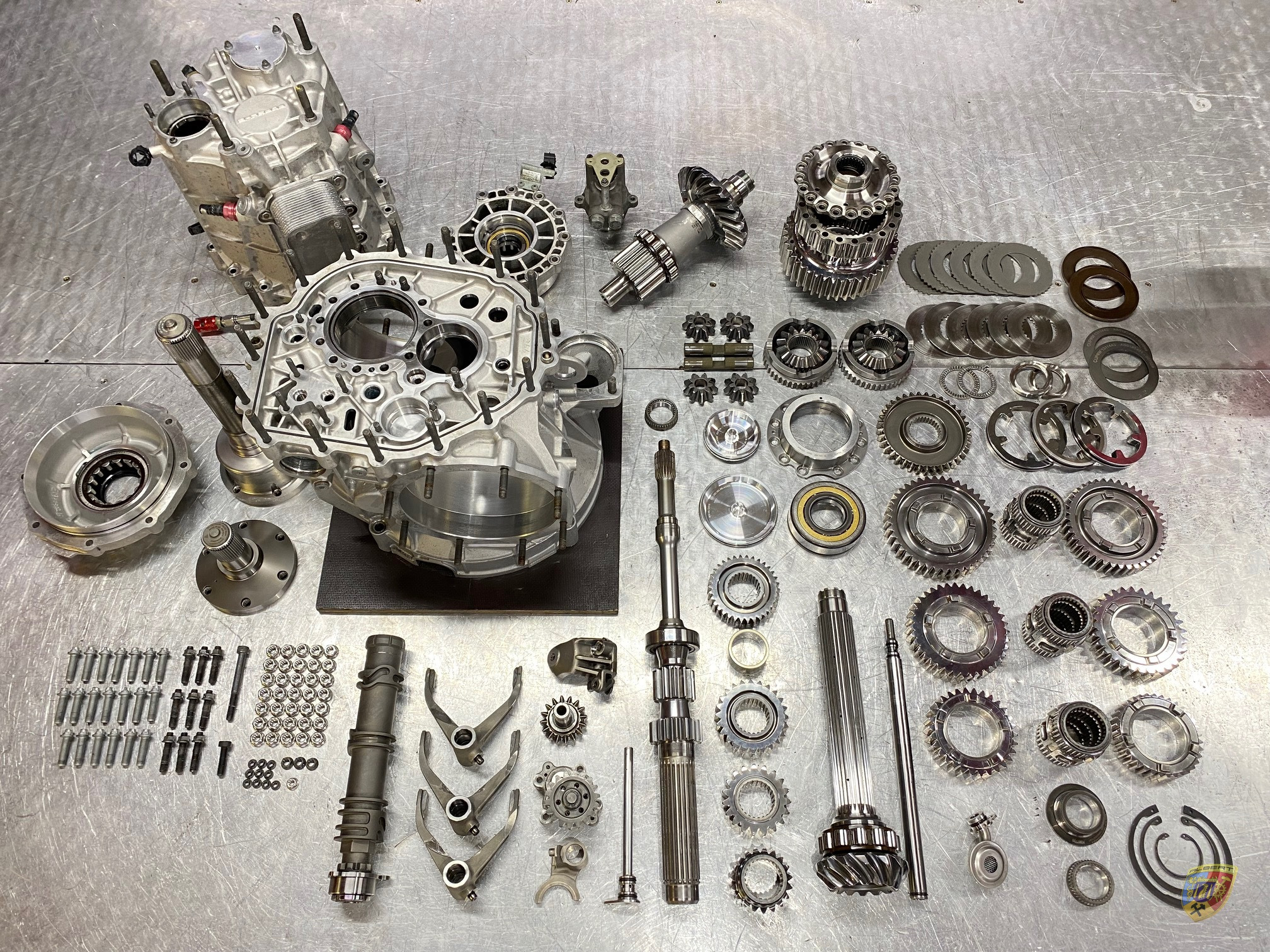 How does the AI (Artificial Intelligence) evaluate the Porsche transmission repairs by Albert Motorsport?
